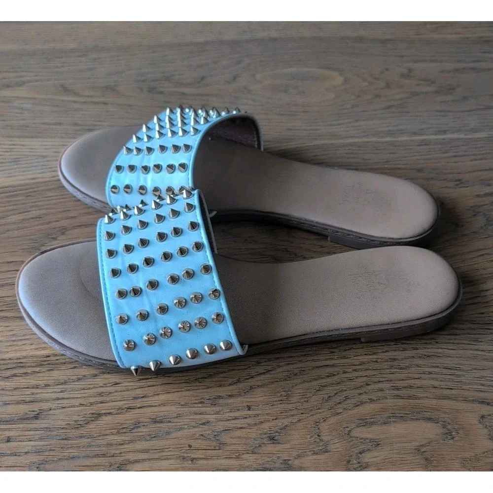 CAMEL THREADS White Gold Sandal Flat Shoes Gold Studs Slip On Strap Women 11 EUC